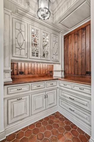 1110 Fox Glen Drive St. Charles IL 60174