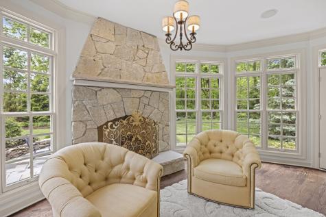 1110 Fox Glen Drive St. Charles IL 60174