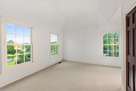 1110 Fox Glen Drive St. Charles IL 60174