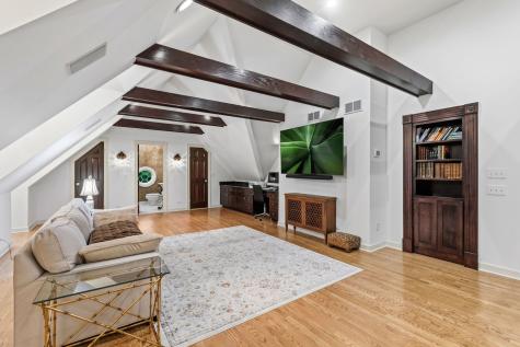1110 Fox Glen Drive St. Charles IL 60174