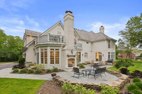 1110 Fox Glen Drive St. Charles IL 60174