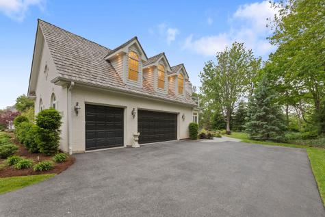 1110 Fox Glen Drive St. Charles IL 60174
