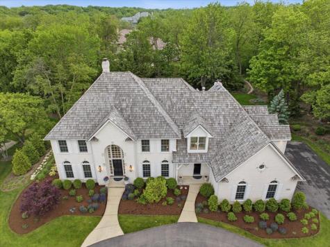 1110 Fox Glen Drive St. Charles IL 60174