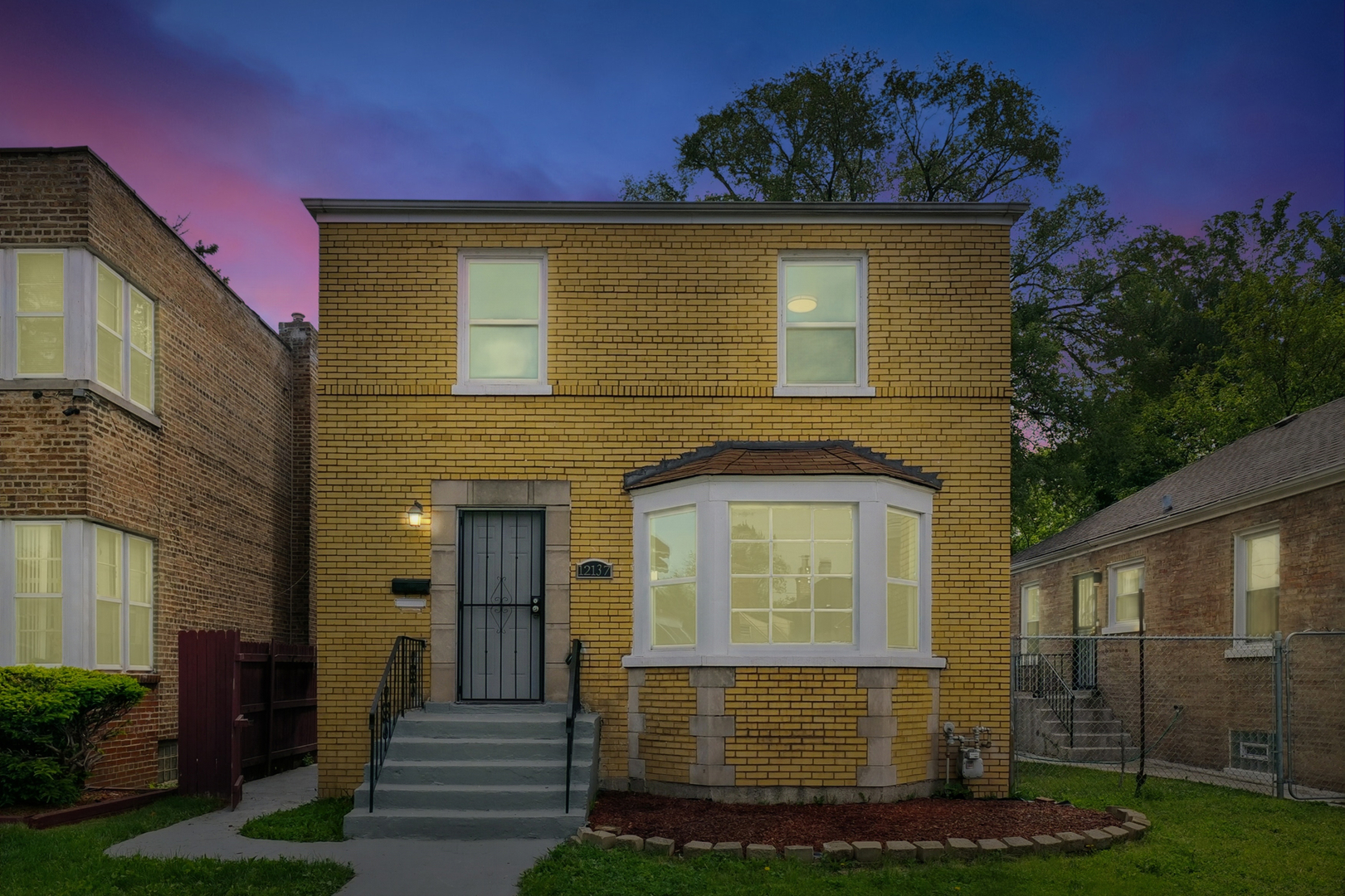 12137 South Perry Avenue Chicago IL 60628