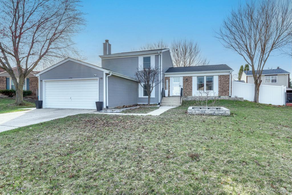 1754 Hemlock Drive Glendale Heights IL 60139