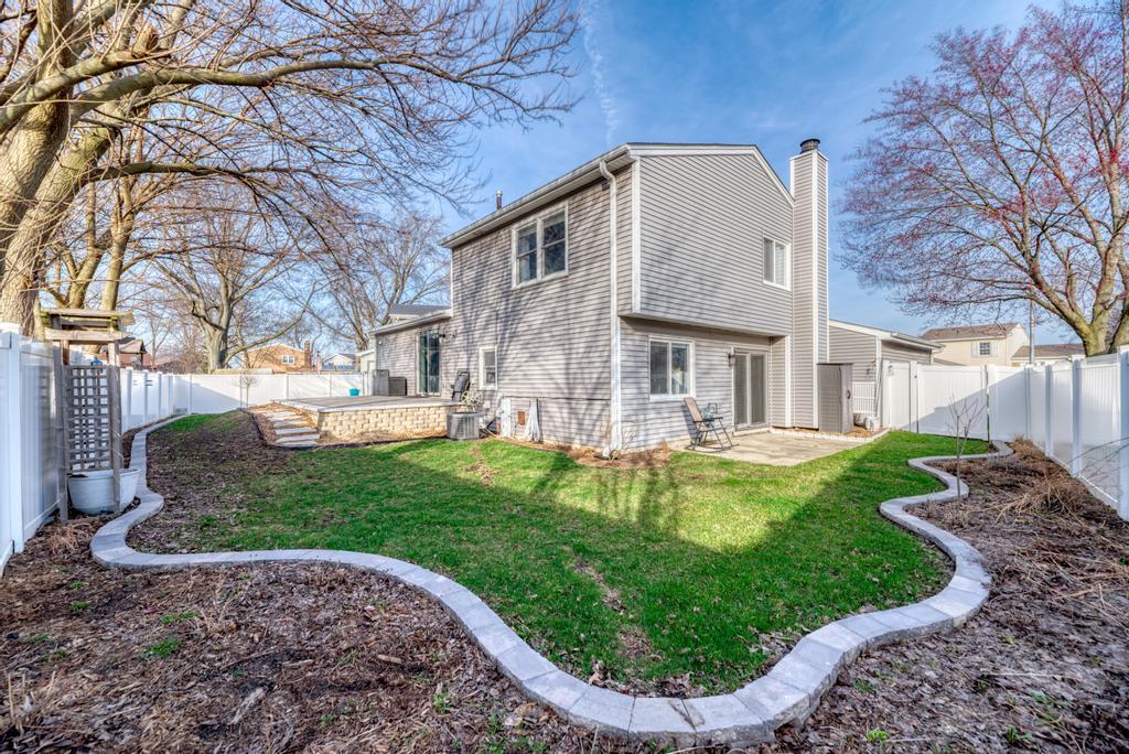 1754 Hemlock Drive Glendale Heights IL 60139