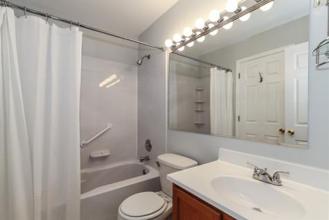 3423 Southport Drive Island Lake IL 60042