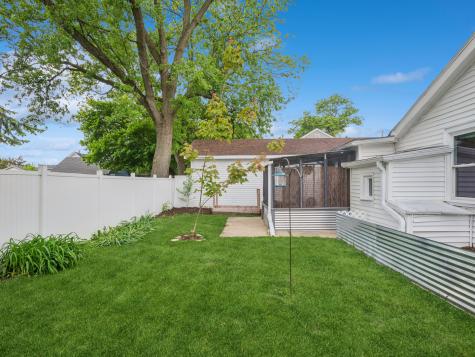 627 Park Street Batavia IL 60510