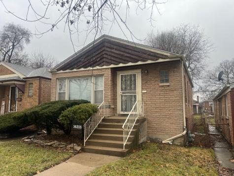 14218 South Wallace Avenue Riverdale IL 60827