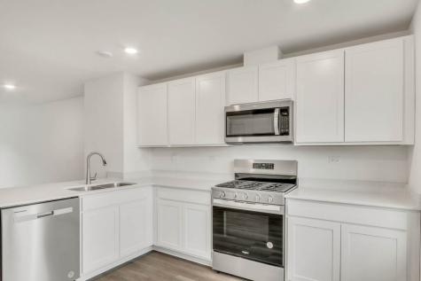 426 Lakeshore Court St. Charles IL 60174