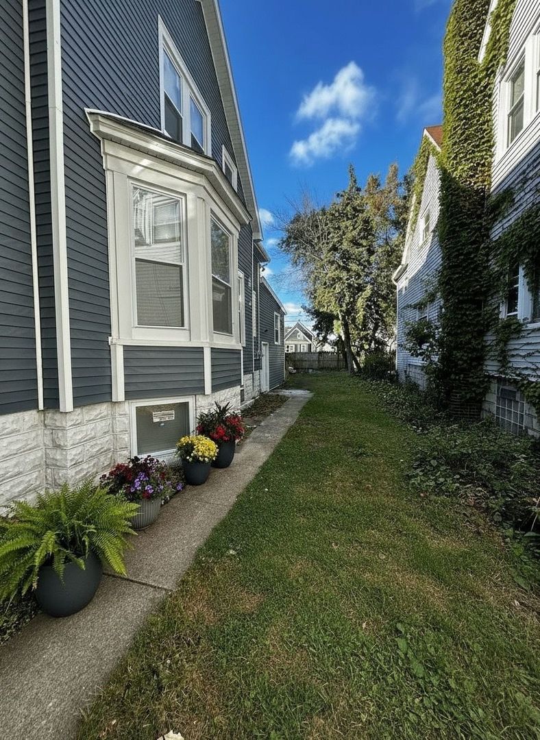 62 West 113th Street Chicago IL 60628