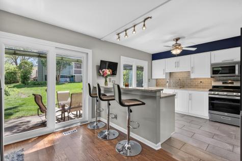 6401 Otto Place Downers Grove IL 60516