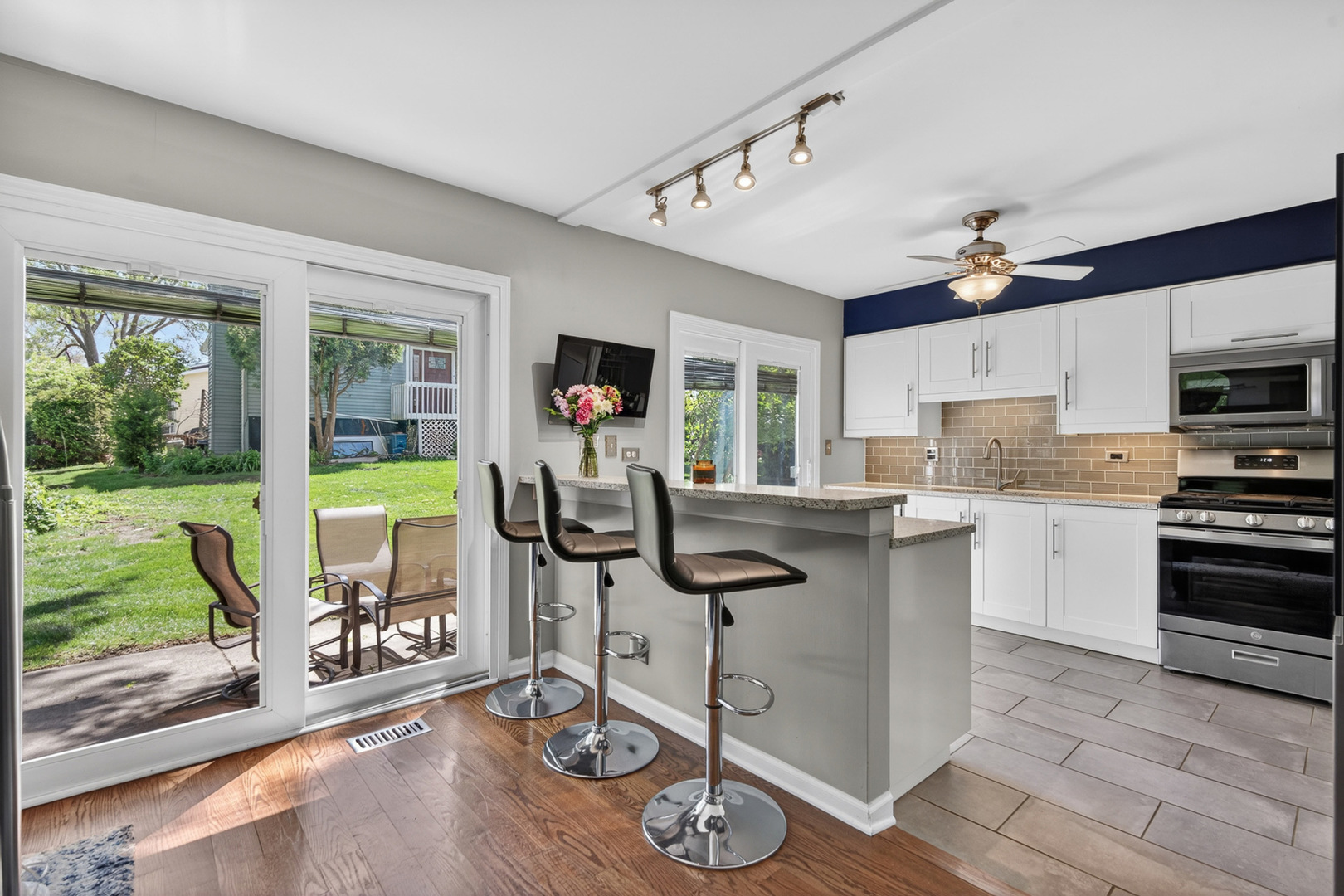 6401 Otto Place Downers Grove IL 60516