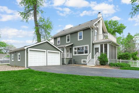 252 Sunset Avenue Glen Ellyn IL 60137