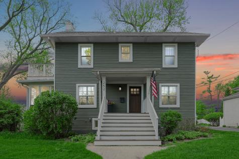 252 Sunset Avenue Glen Ellyn IL 60137