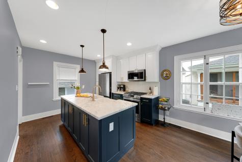 252 Sunset Avenue Glen Ellyn IL 60137