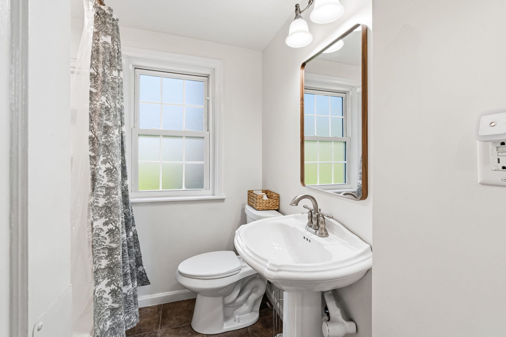 S611 Cedar Avenue Elmhurst IL 60126