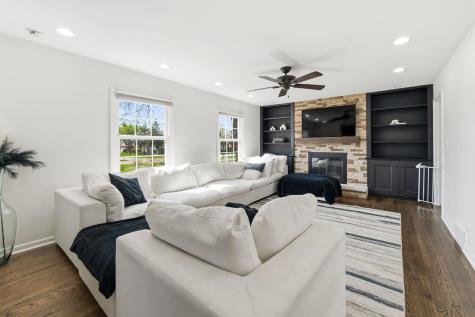 S611 Cedar Avenue Elmhurst IL 60126