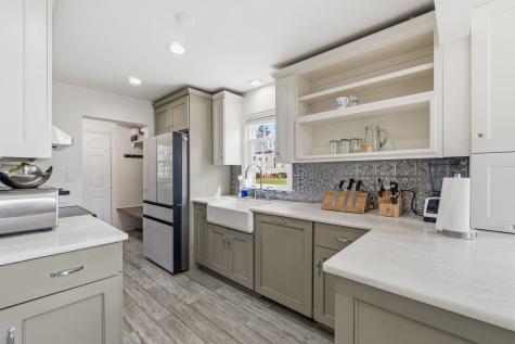 S611 Cedar Avenue Elmhurst IL 60126