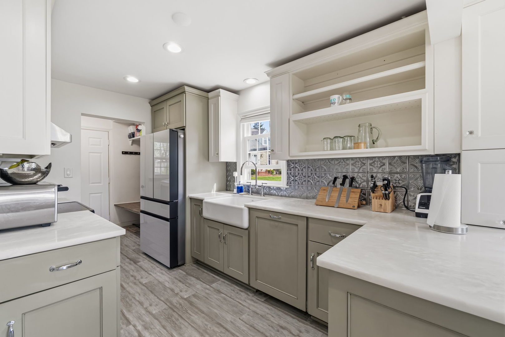 S611 Cedar Avenue Elmhurst IL 60126