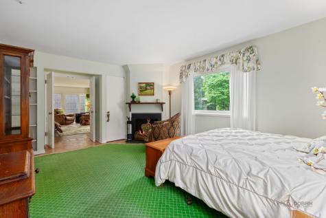 214 Washington Circle Lake Forest IL 60045