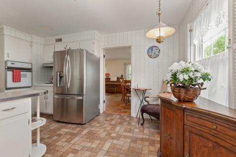 214 Washington Circle Lake Forest IL 60045
