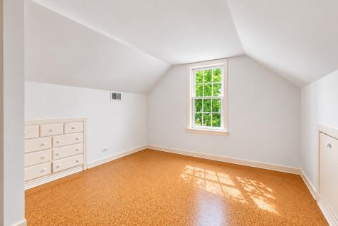 214 Washington Circle Lake Forest IL 60045