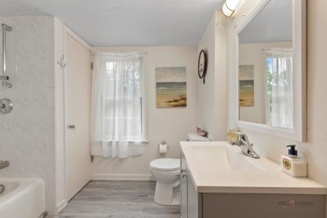 214 Washington Circle Lake Forest IL 60045