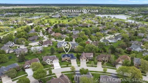 4042 Broadmoor Circle Naperville IL 60564