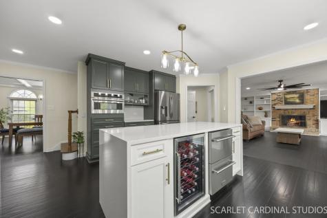 4042 Broadmoor Circle Naperville IL 60564