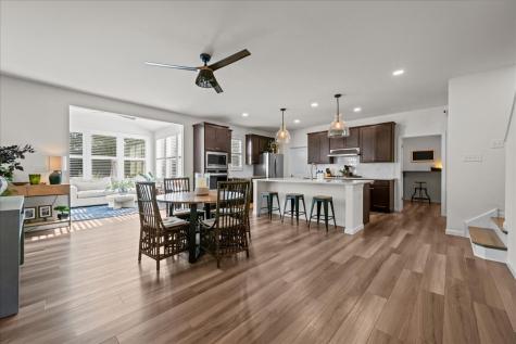 348 Branson Drive Batavia IL 60510