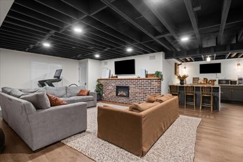 348 Branson Drive Batavia IL 60510