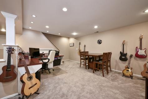 1550 Banbury Road Inverness IL 60067