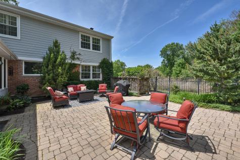 1550 Banbury Road Inverness IL 60067