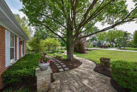 1550 Banbury Road Inverness IL 60067