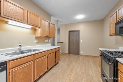 16 Brian Court Algonquin IL 60102