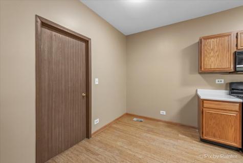 16 Brian Court Algonquin IL 60102