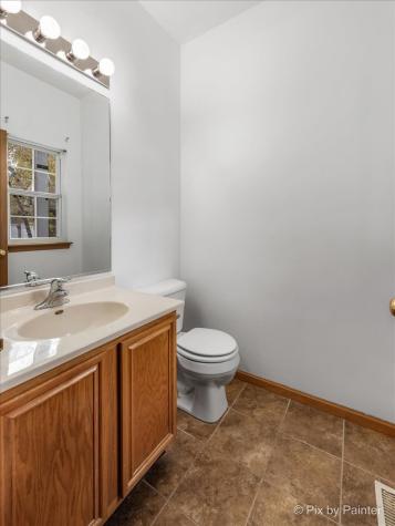 16 Brian Court Algonquin IL 60102