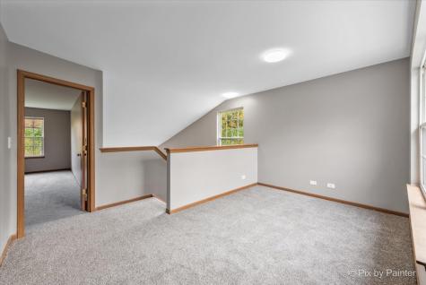 16 Brian Court Algonquin IL 60102