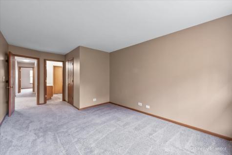 16 Brian Court Algonquin IL 60102