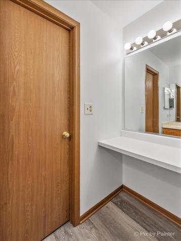 16 Brian Court Algonquin IL 60102