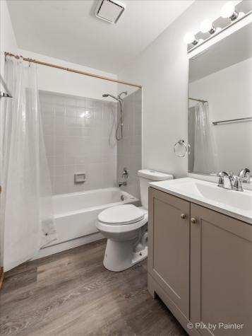 16 Brian Court Algonquin IL 60102