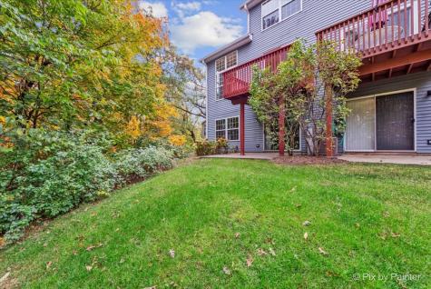 16 Brian Court Algonquin IL 60102