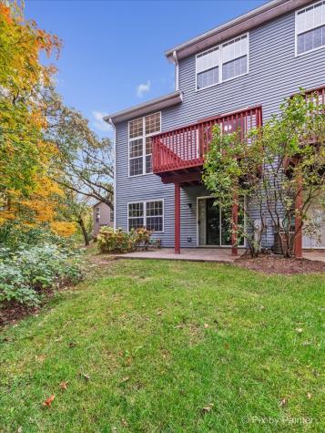 16 Brian Court Algonquin IL 60102