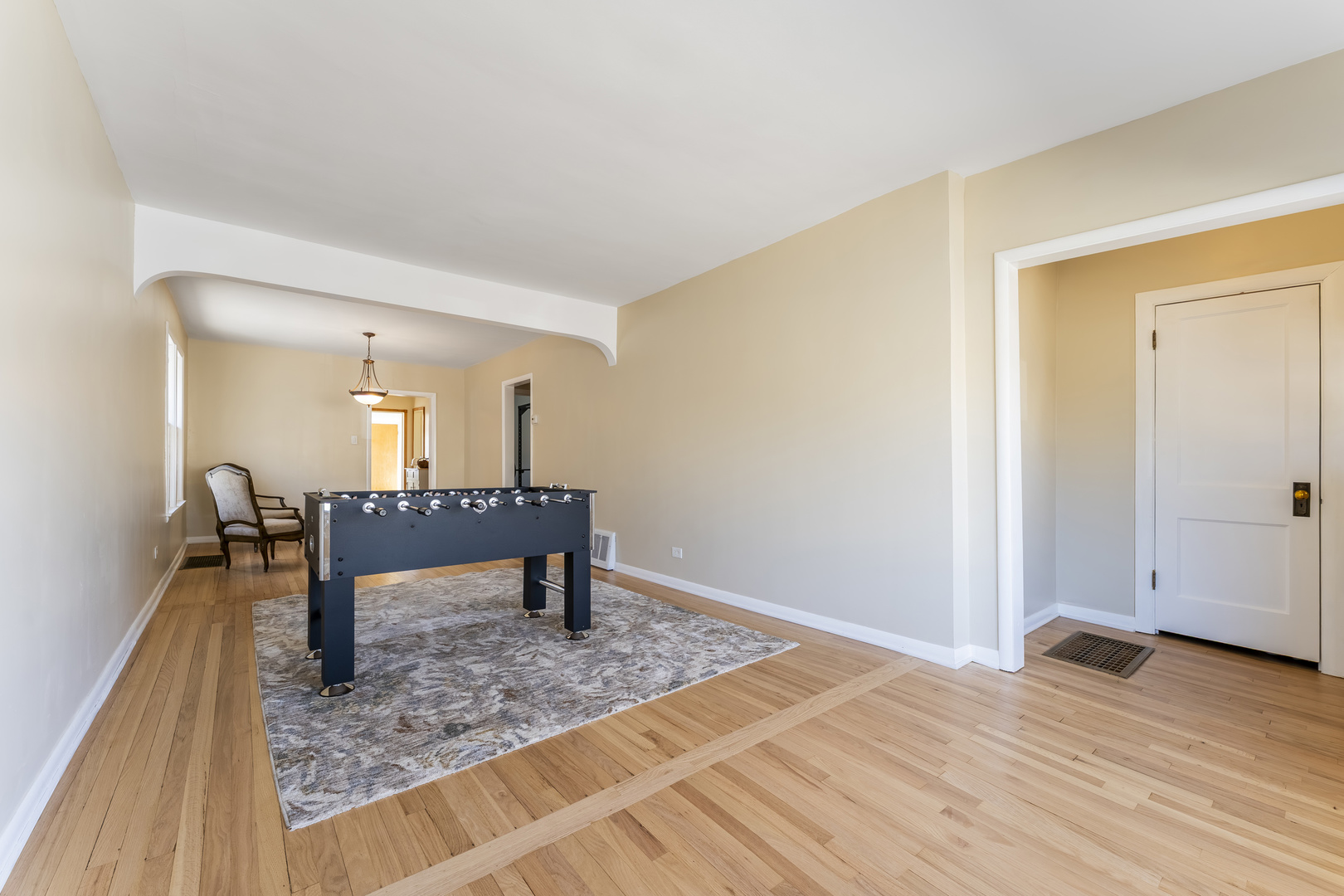 6119 West School Street Chicago IL 60634