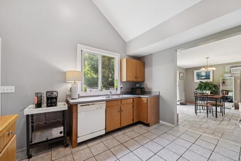 34 North Adams Street Oswego IL 60543