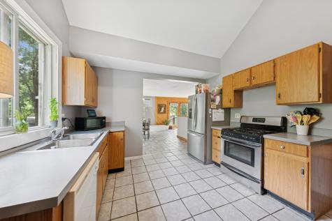 34 North Adams Street Oswego IL 60543