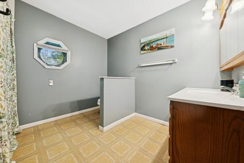 34 North Adams Street Oswego IL 60543