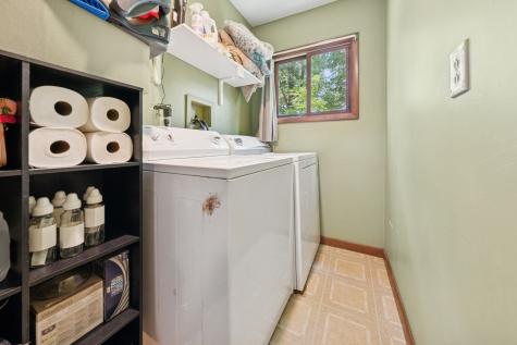34 North Adams Street Oswego IL 60543