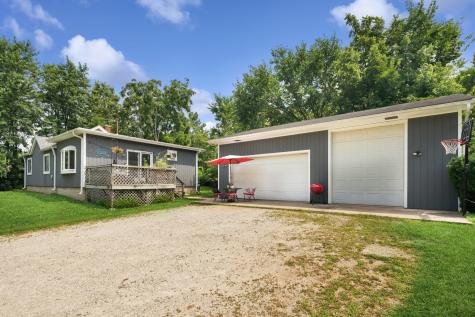 34 North Adams Street Oswego IL 60543